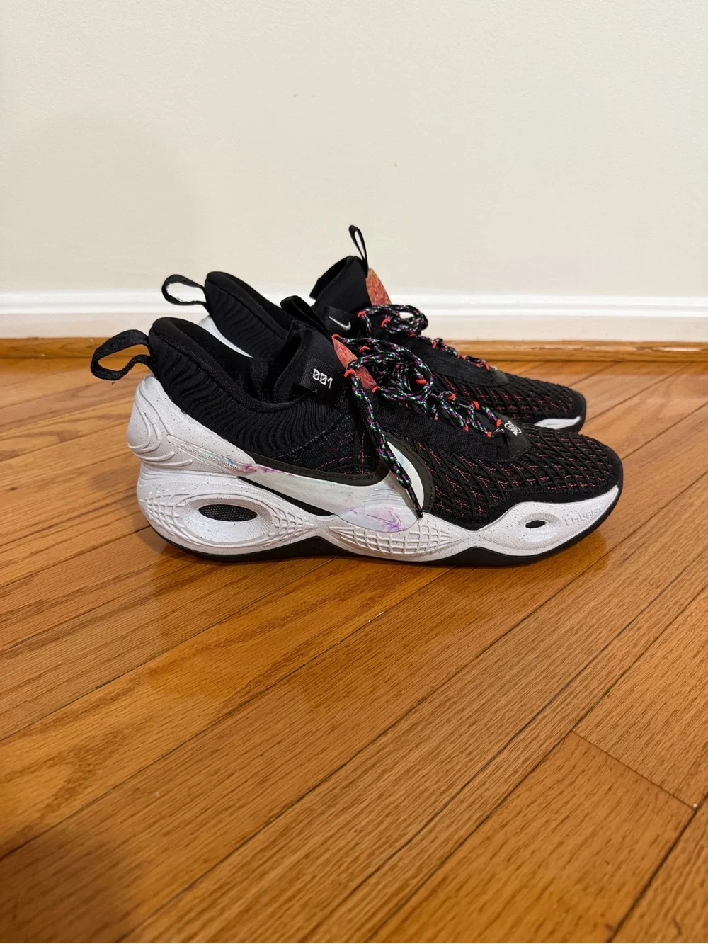 Nike Black Multicolor Knit Athletic Shoes